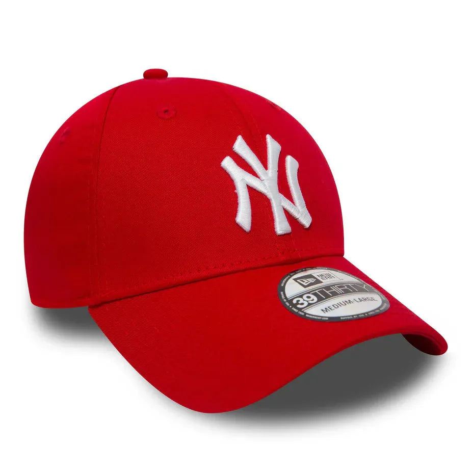 NEW ERA 39THIRTY LEAGUE ESSENTIAL NEW YORK YANKEES RED CAP - FAM