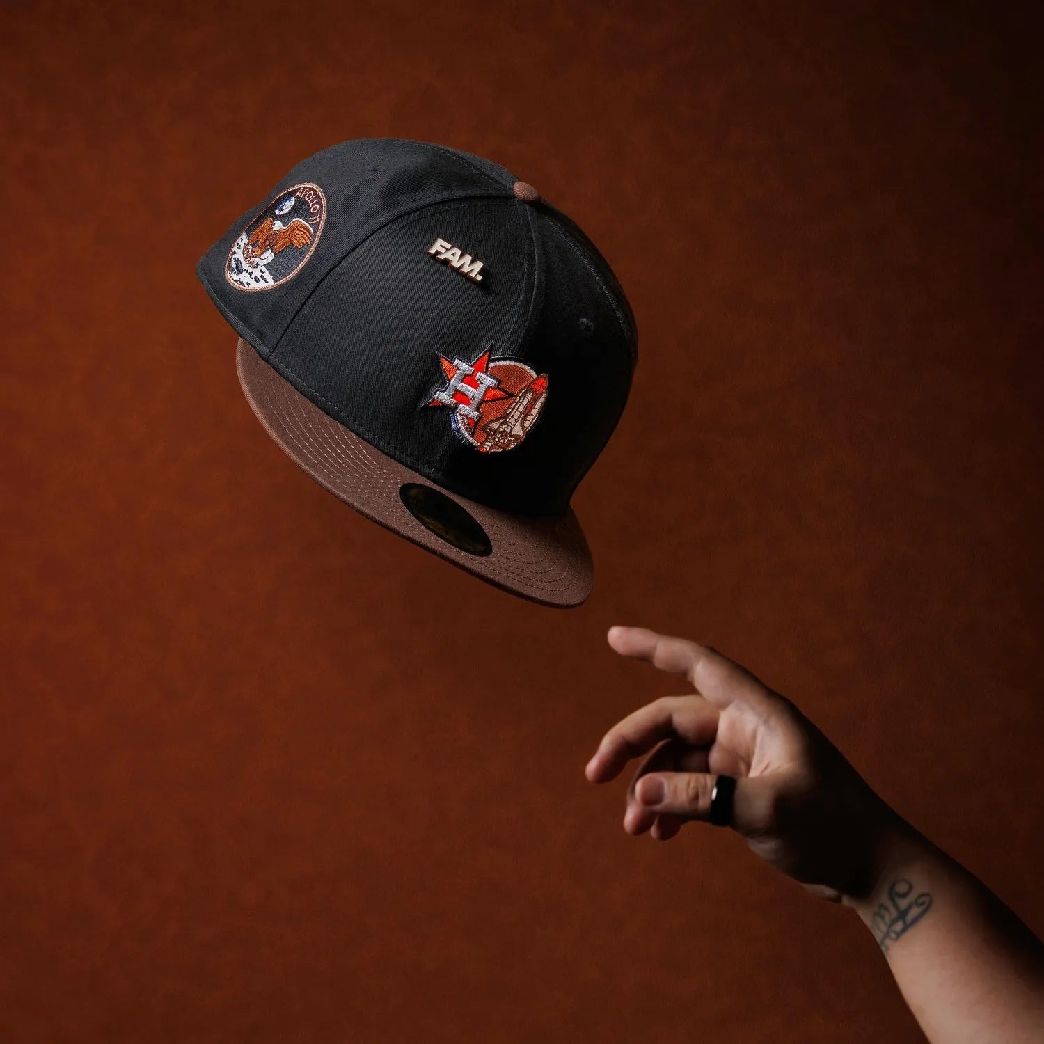 NEW ERA 59FIFTY MLB HOUSTON ASTROS APOLLO 11 TWO TONE / BLUSH SKY UV FITTED CAP - FAM