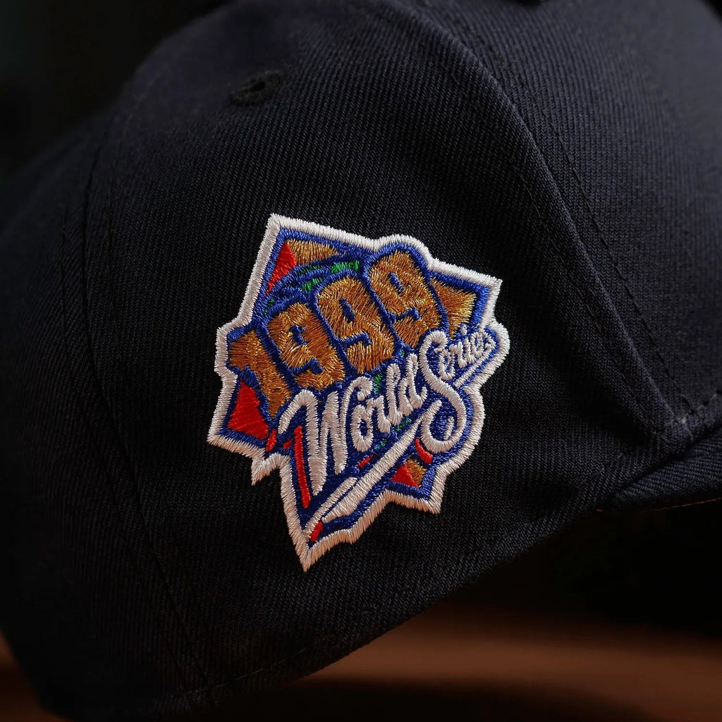 NEW ERA 59FIFTY MLB MINI LOGO NEW YORK YANKEES WS 99 NAVY / GREY UV FITTED CAP - FAM