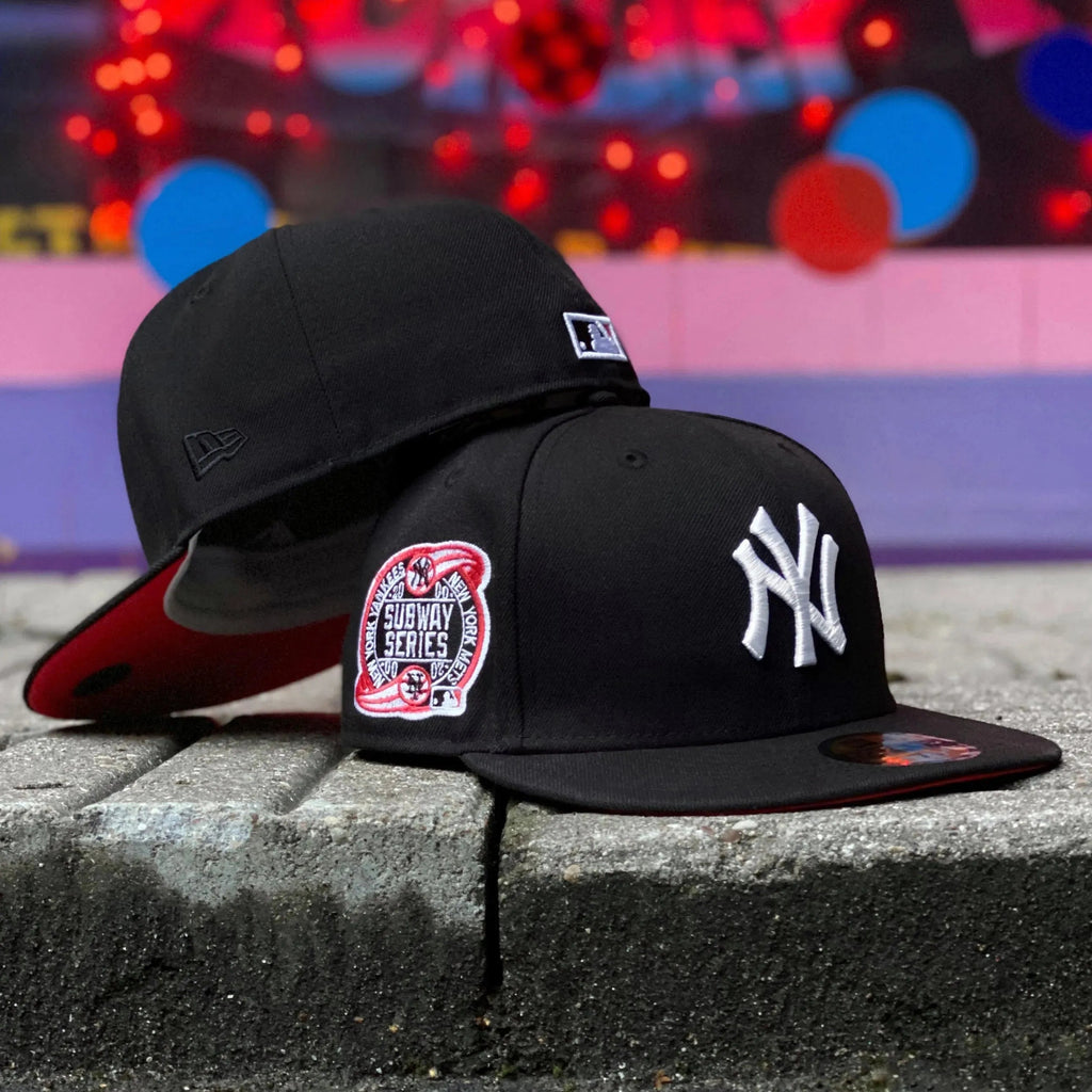 NEW ERA 59FIFTY MLB NEW YORK YANKEES SUBWAY SERIES 2000 BLACK / LAVA UV FITTED CAP - FAM