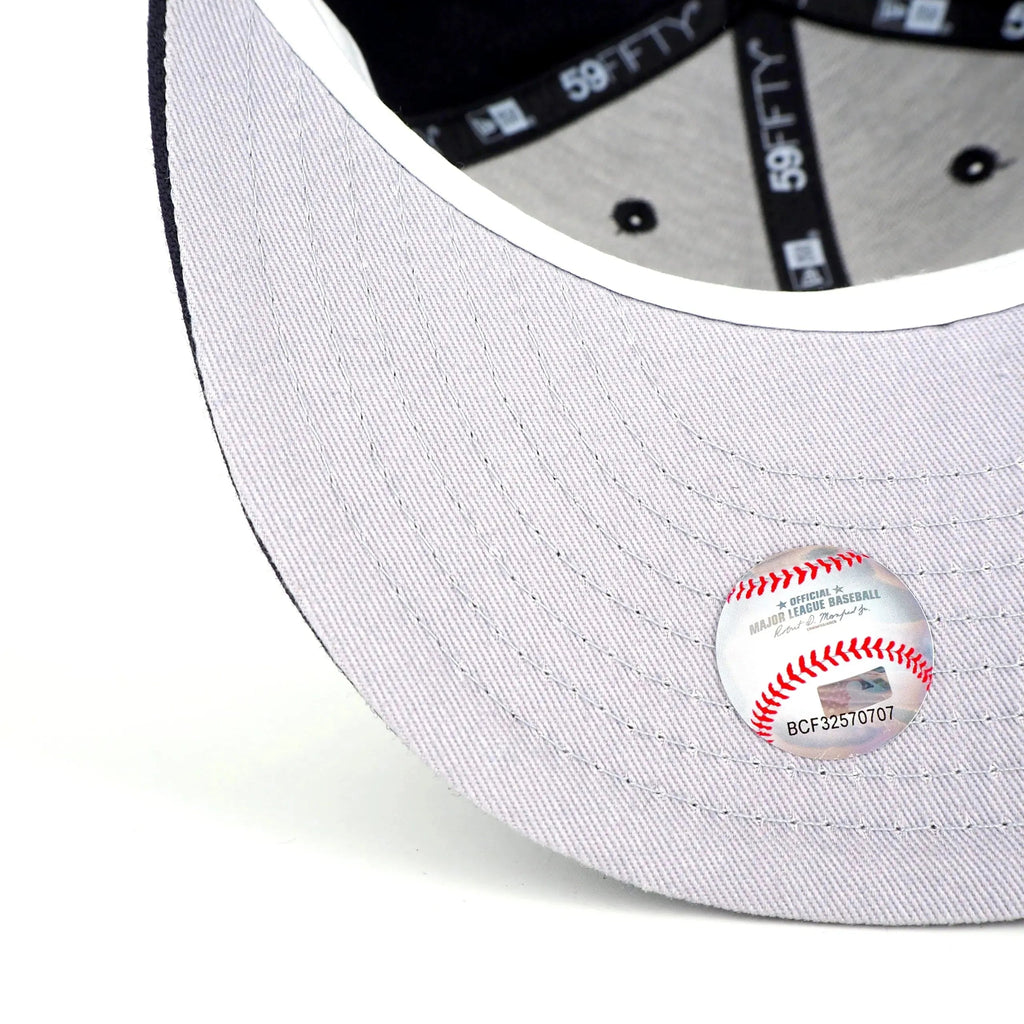 NEW ERA 59FIFTY MLB CHICAGO WHITE SOX WS 2005 NAVY/GREY UV FITTED CAP - FAM
