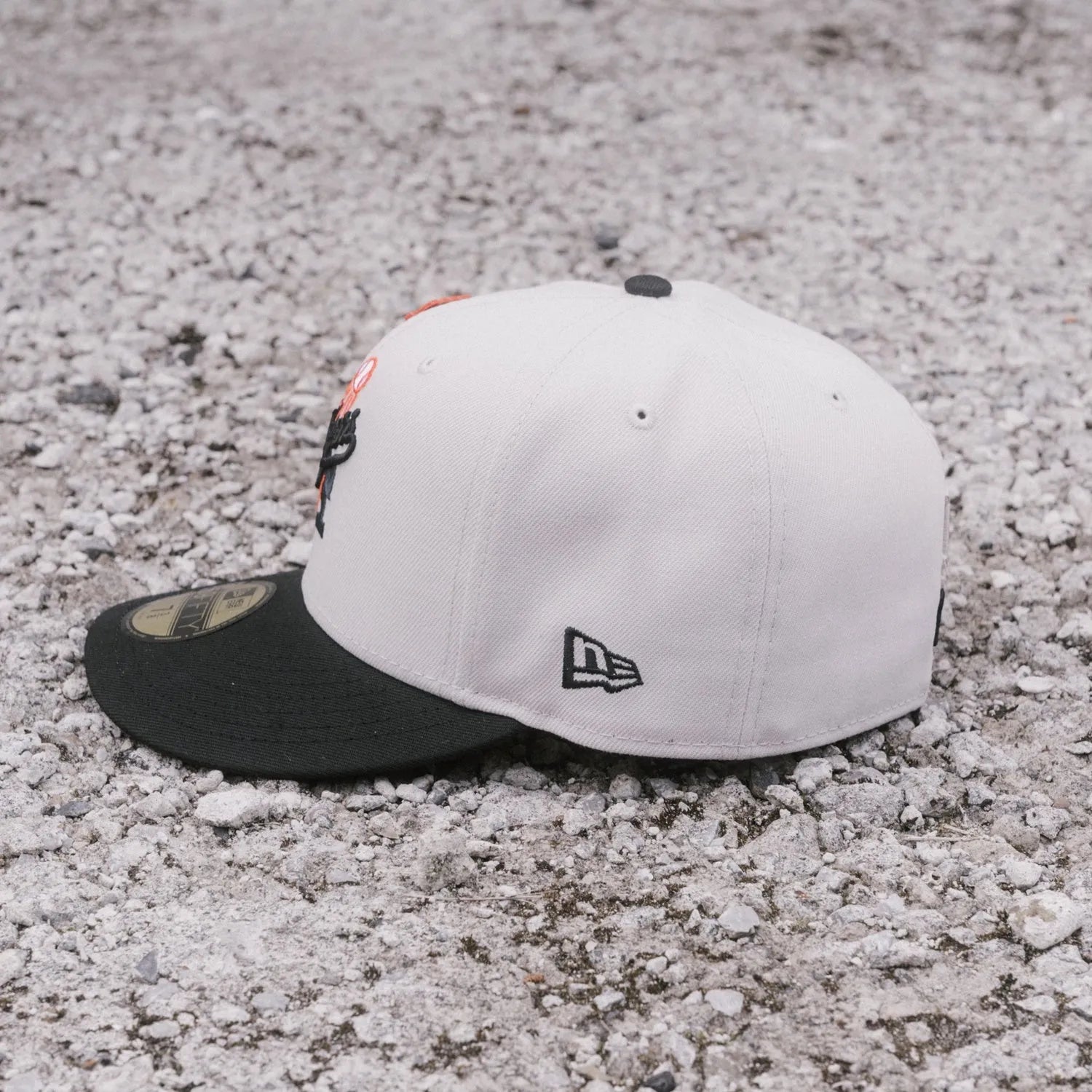 NEW ERA 59FIFTY MLB LOS ANGELES DODGERS 60TH ANNIVERSARY TWO TONE / GRAPHITE UV FITTED CAP - FAM
