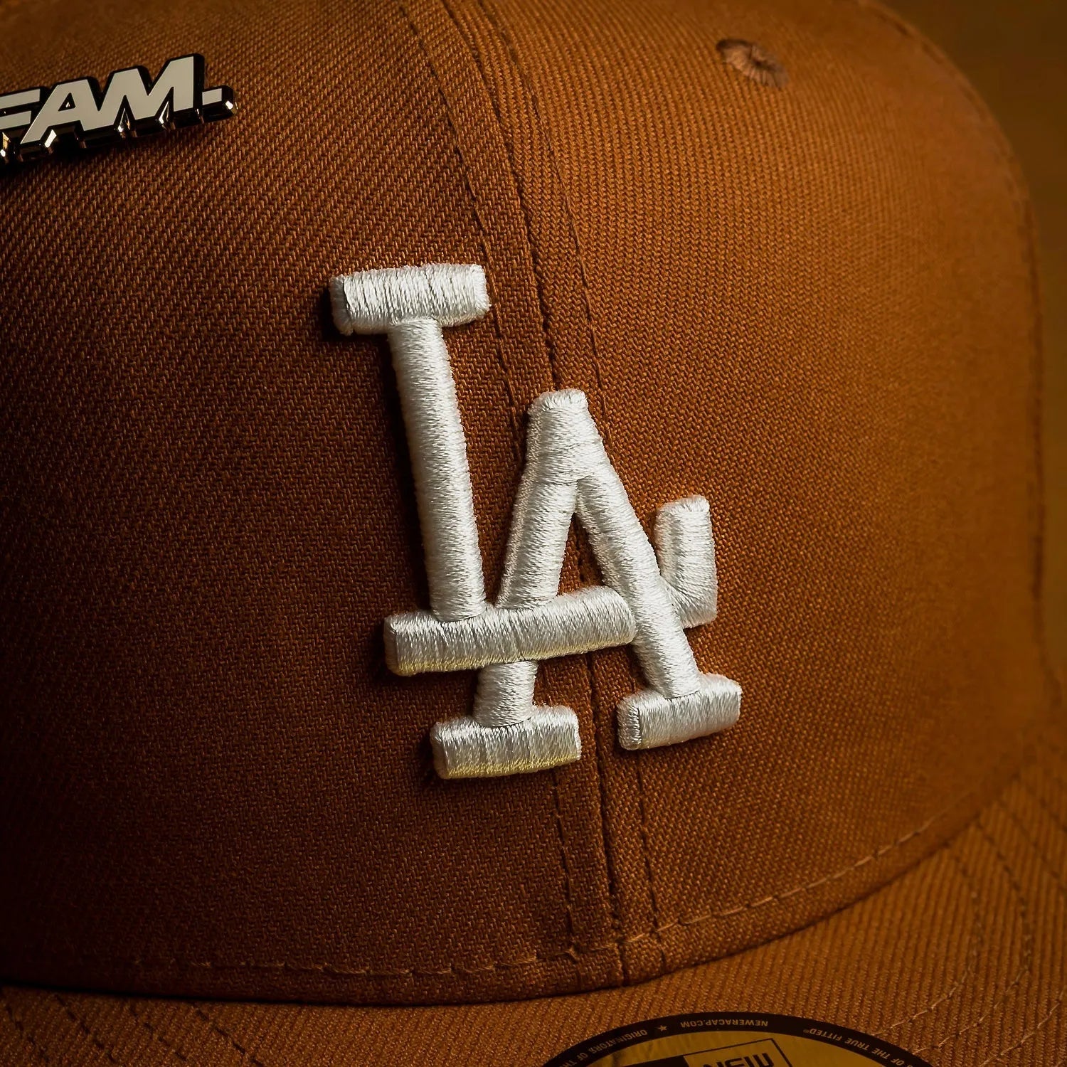 NEW ERA 59FIFTY MLB 60TH STADIUM LOS ANGELES DODGERS EARTHY BROWN / GRAY UV FITTED CAP