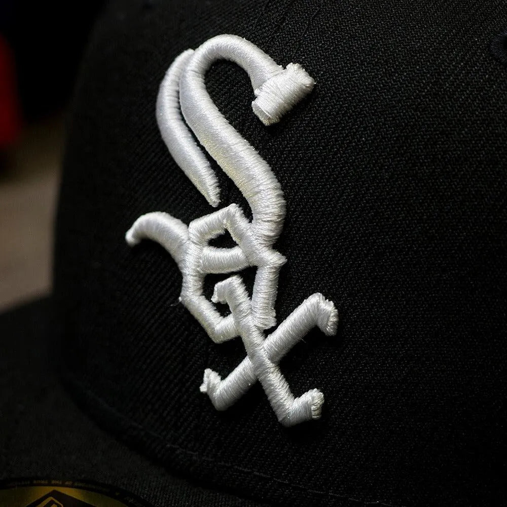 NEW ERA 59FIFTY MLB AUTHENTIC CHICAGO WHITE SOX TEAM FITTED CAP - FAM