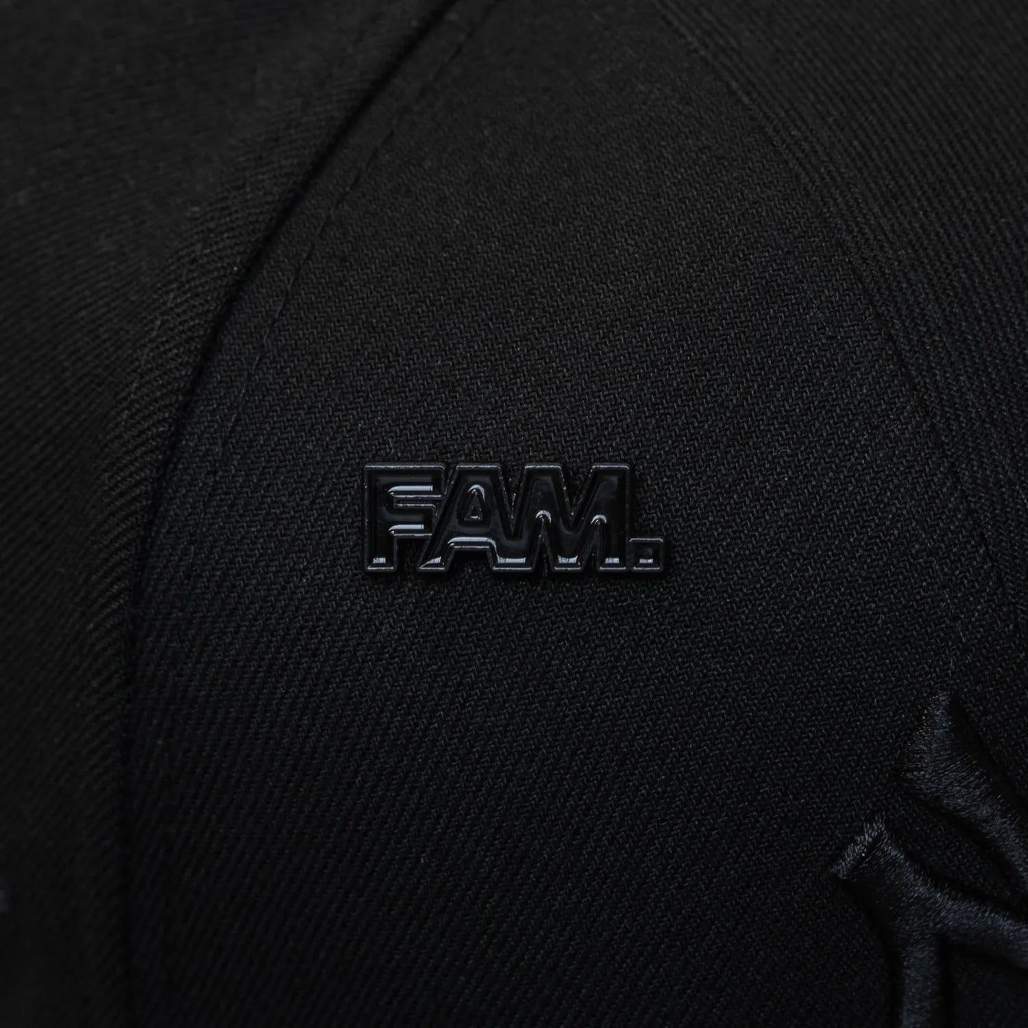 NEW ERA 59FIFTY MLB NEW YORK YANKEES WORLD SERIES 1998 BLACK ON BLACK / GREY UV FITTED CAP