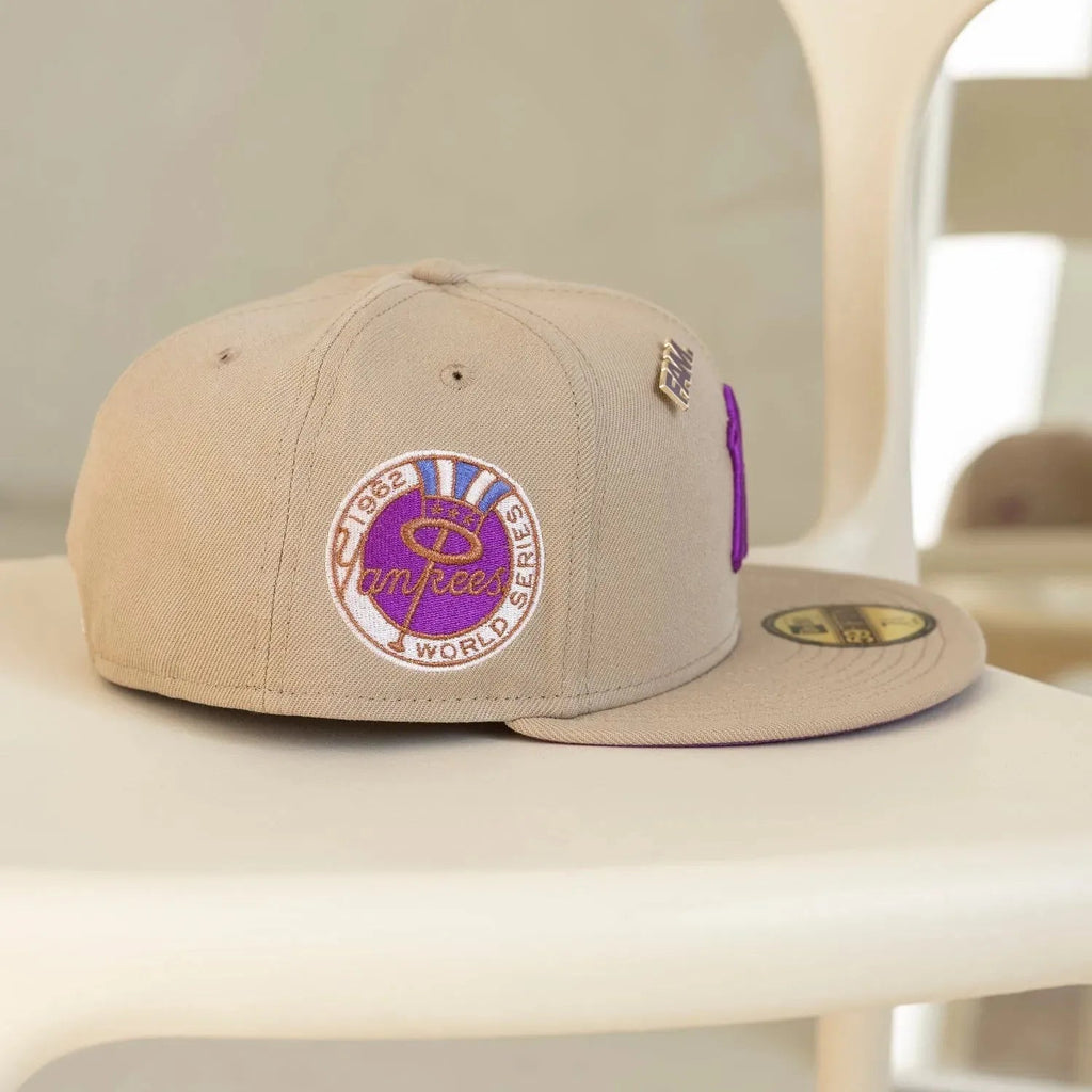 NEW ERA 59FIFTY MLB NEW YORK YANKEES WORLD SERIES 1962 CAMEL / SPARKLING GRAPE UV FITTED CAP - FAM