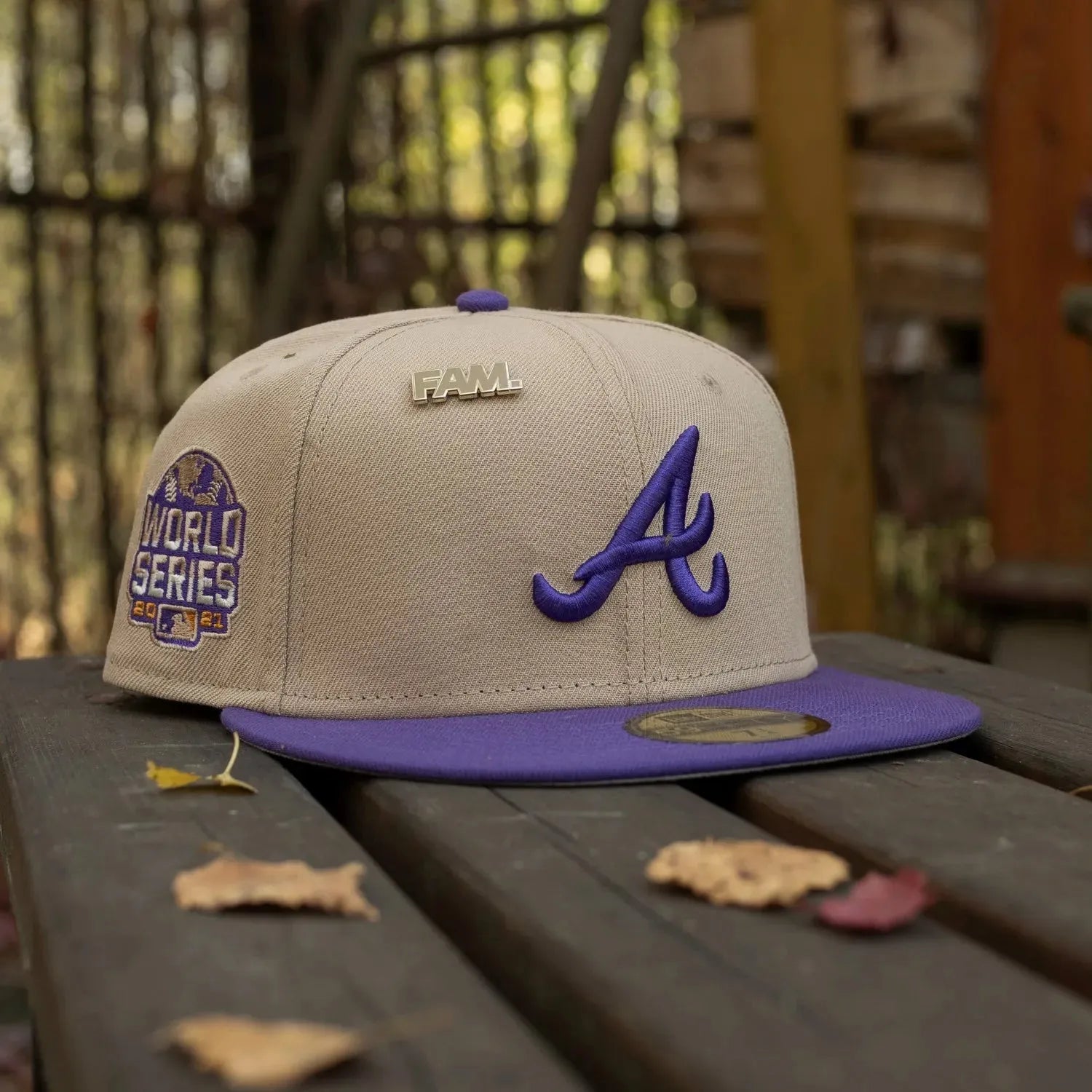 NEW ERA 59FIFTY MLB ATLANTA BRAVES WORLD SERIES 2021 TWO TONE / GREY UV FITTED CAP - FAM